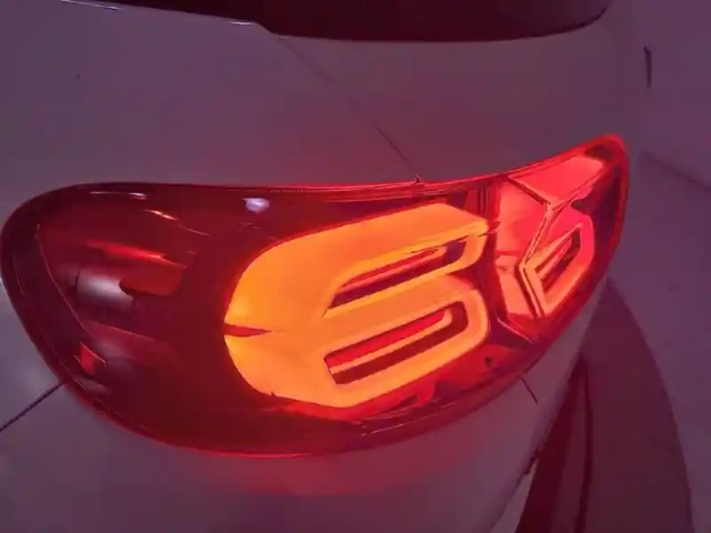 Citroën C5 Aircross hybride rechargeable 225 s&amp;s e-eat8 — photo 20
