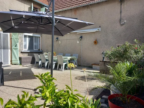 MAISON DE VILLAGE DE 111 M²