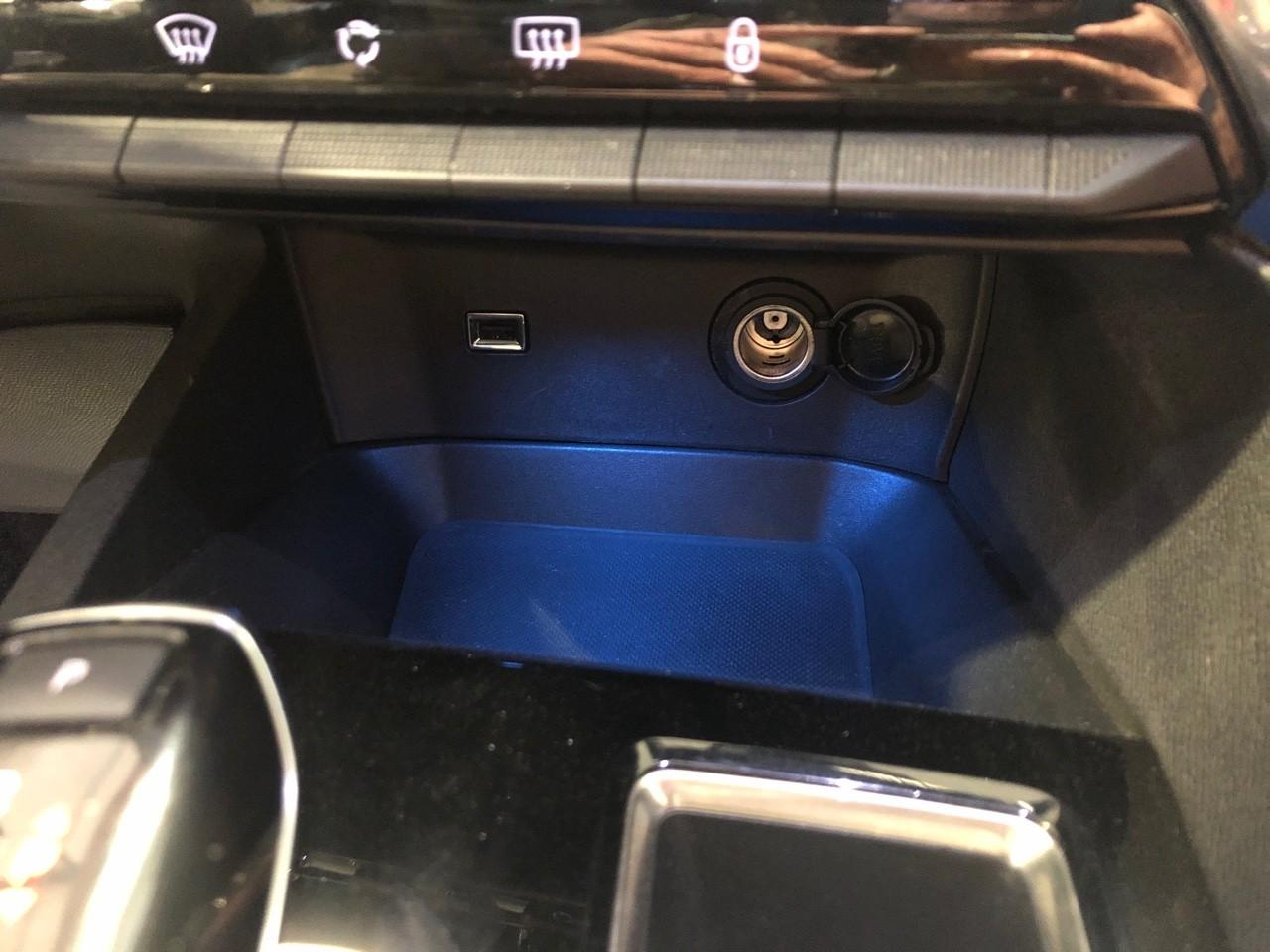 Peugeot 3008 bluehdi 130ch s&s eat8 allure pack — photo 19