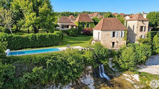 Maison 6 pièces 219 m²