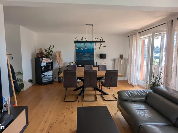 Colmar maraîchers - bel appartement 3 pièces de 79 m² avec balcon, garage et cave
