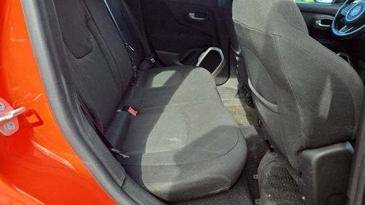 Jeep Renegade 1.4 MultiAir 140 - Longitude – 2015 – 84921 km – Essence – Boîte Manuelle — photo 15