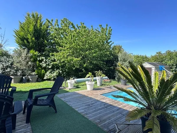 Maison 6 pièces 234 m²