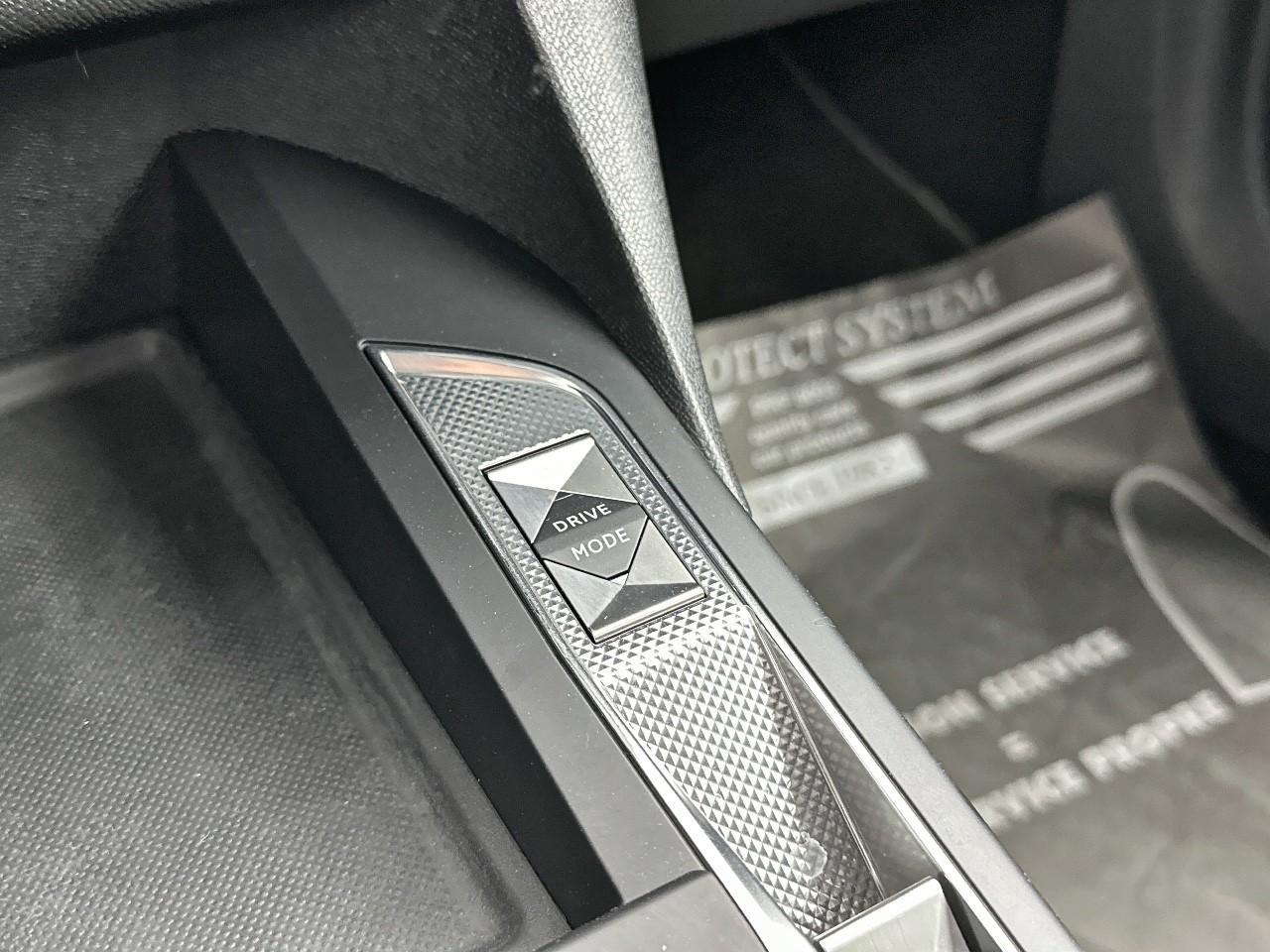 Ds Ds 3 crossback puretech 155 eat8 louvre — photo 28