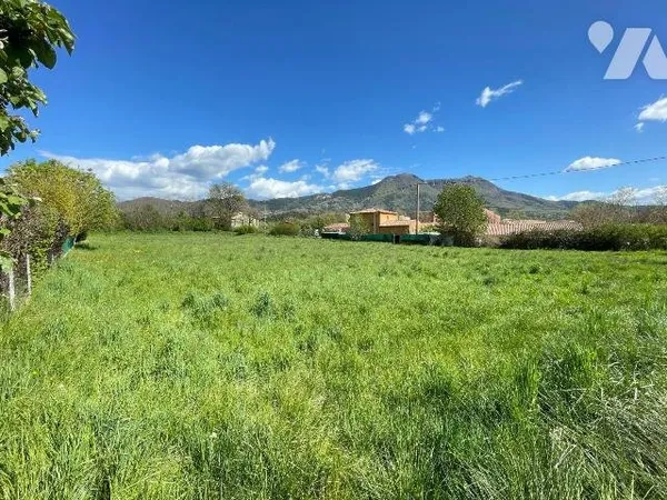 Terrain 3725 m²