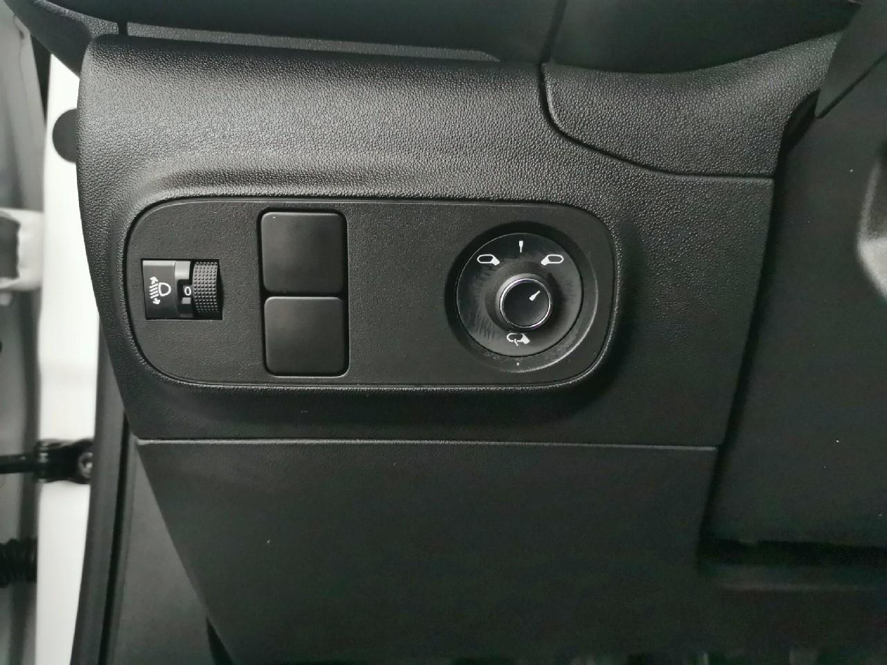 Citroën C3 puretech 83 s&s bvm5 shine — photo 24