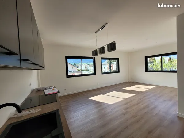Location : T3 de 83 m2