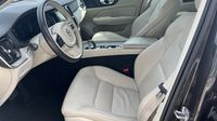 Volvo V60 B3 163ch Momentum Business DCT 7 — photo 14