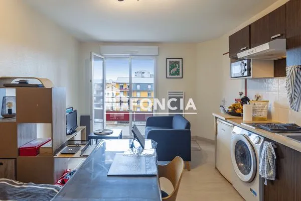 Studio 1 pièce 25 m²