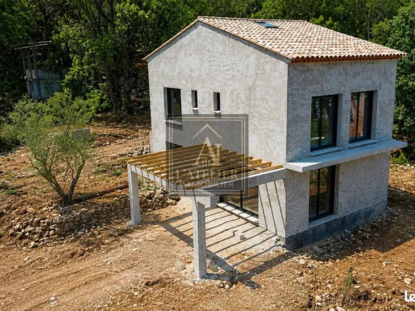 Villa 6 pièces 140 m²