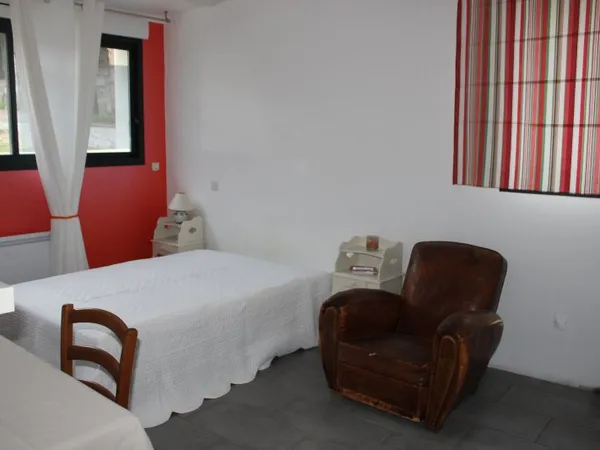 Loue chambre étudiante ou jeune pro indépendante 23m² Nîmes