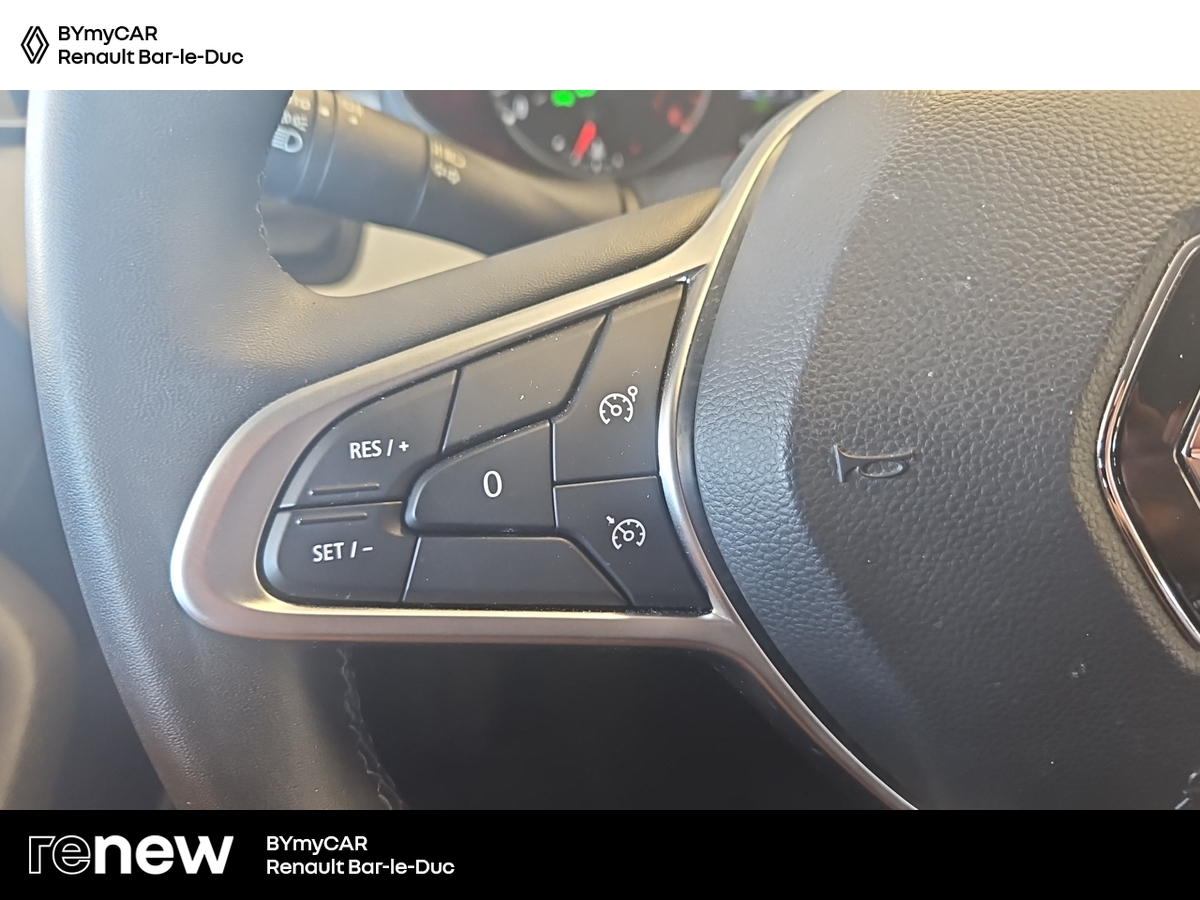 Renault Clio TCe 100 GPL — photo 16