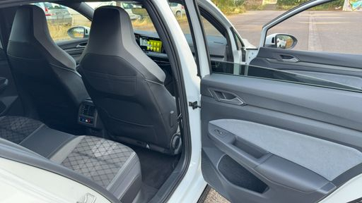 Volkswagen Golf 1.5 eTSI 130 DSG7 - R-Line – 2022 – 39538 km – Hybride essence – Boîte Automatique — photo 38