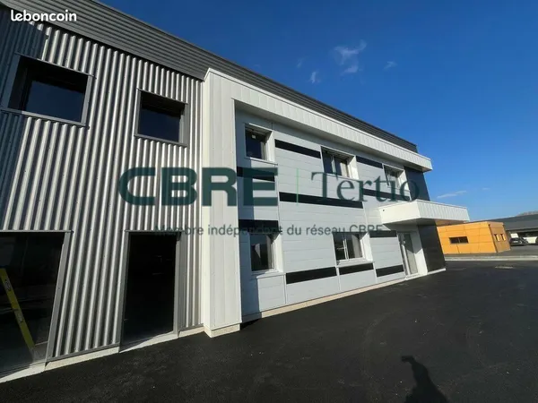 LOCAL D'ACTIVITE 455 m² SAINT PIERRE DES CORPS