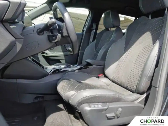 Peugeot 2008 hybrid 136 e-dcs6 — photo 11