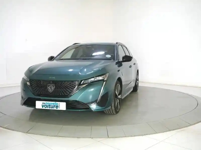 Peugeot 308 sw phev 180 e-eat8 — photo 2