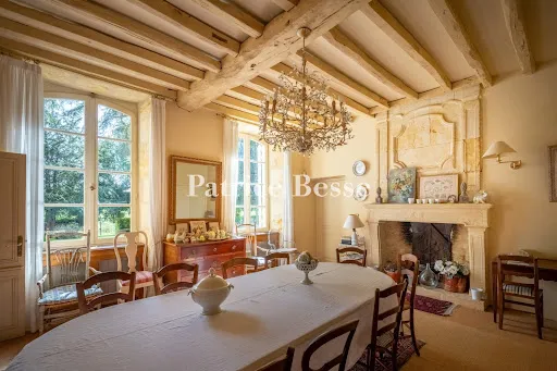 Ferme 6 pièces 700 m²