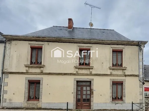 MAISON DE 120 M² À RÉNOVER - BEAU POTENTIEL ET DÉPENDANCES