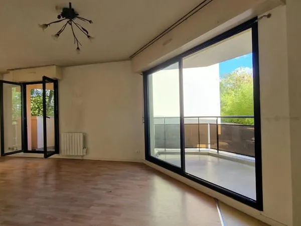T2 avec terrasse Caudéran Stéhélin
