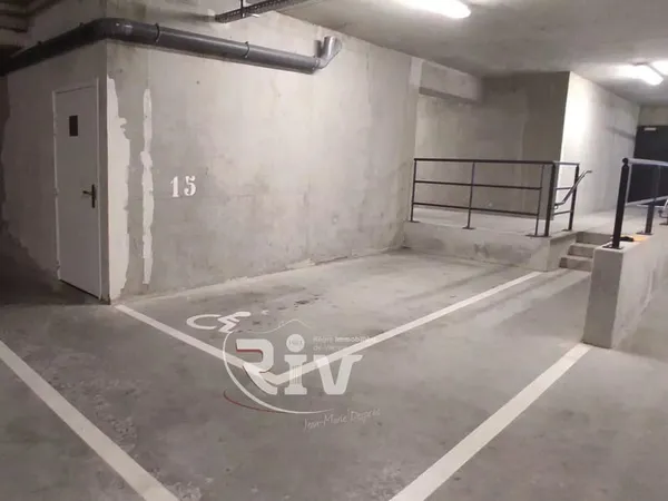 PLACES DE PARKING COUVERT - SAINT ROMAIN EN GAL