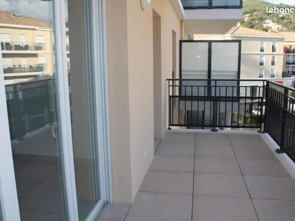 Appartement t3 recent toulon est avec garage