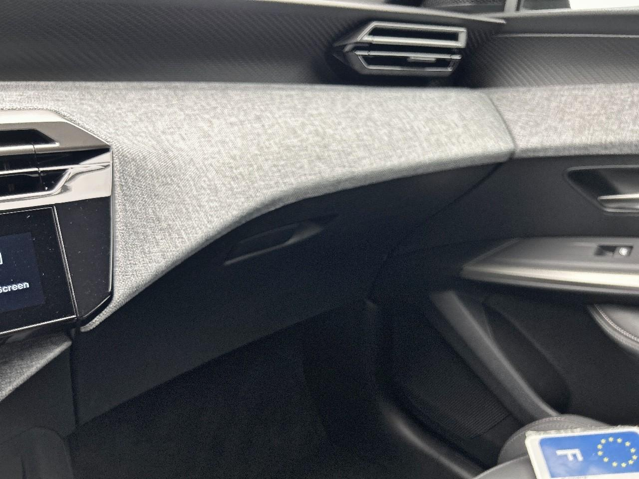 Peugeot 3008 hybrid 145 e-dcs6 allure — photo 30