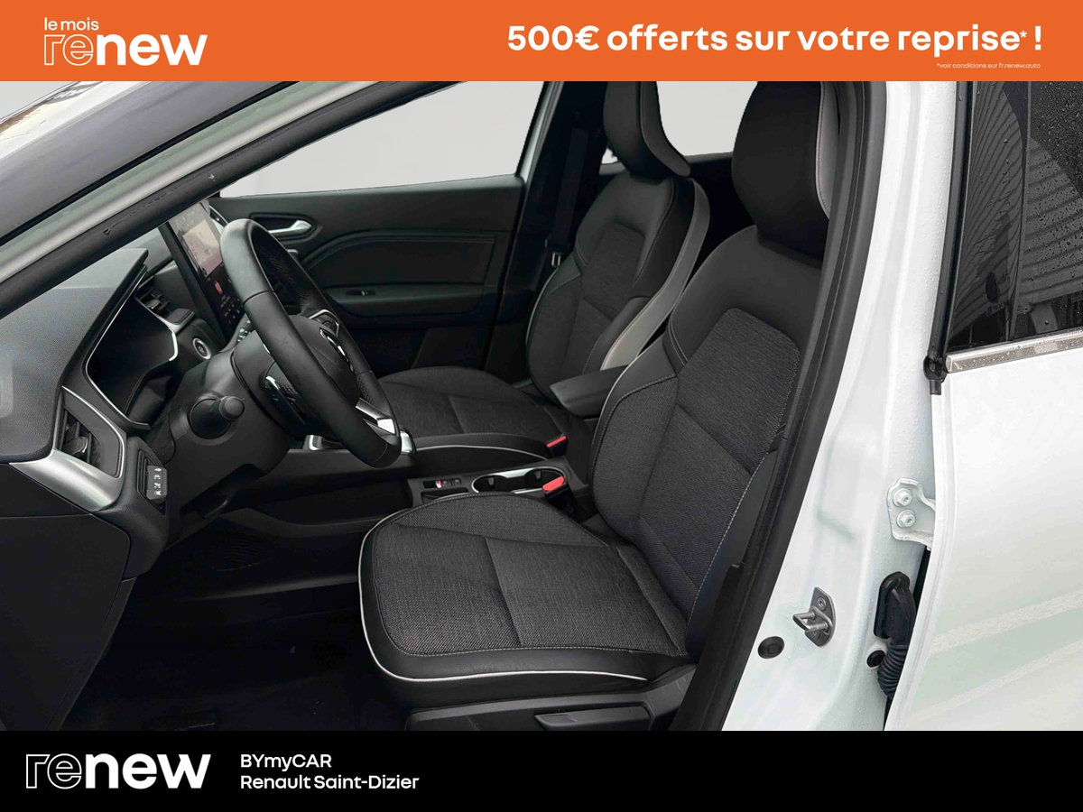 Renault Captur mild hybrid 160 EDC — photo 11
