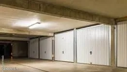 Garage fermé en sous-sol à louer proche centre ville