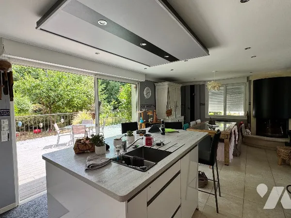 Maison 9 pièces 198 m²