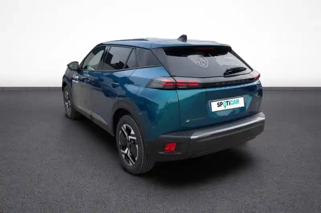 Peugeot 2008 electrique 54 kwh 156 ch — photo 4