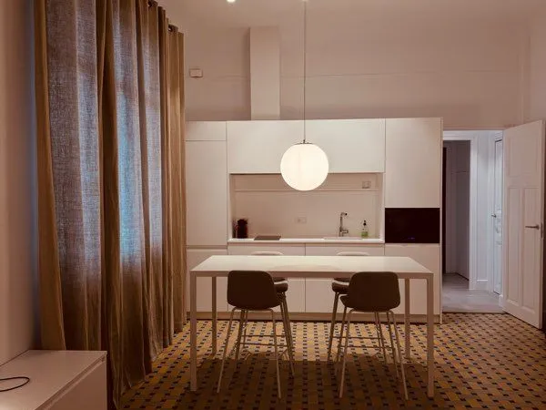 T3, 80 m²- lumineux rénové avec charme disponible à partir du 15 novembre