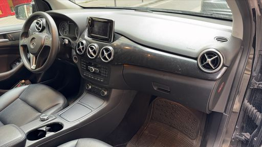Mercedes Classe B 180 CDi 109 7G-DCT - Sensation – 2016 – 104086 km – Diesel – Boîte Automatique — photo 17