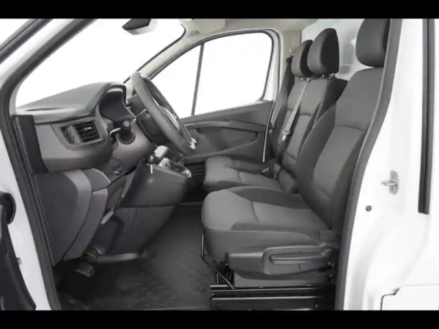 Renault Trafic fg l1h1 3t 2.0 blue dci 130ch advance -24 — photo 15