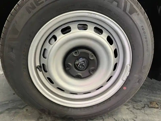 Peugeot Partner fourgon m 650 kg bluehdi 100 s&amp;s bvm6 — photo 13