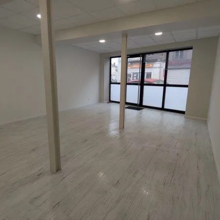 Local 35m2 Mulsant