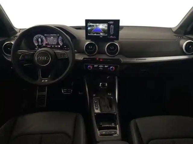Audi Q2 35 tfsi 150 s tronic 7 s line — photo 8