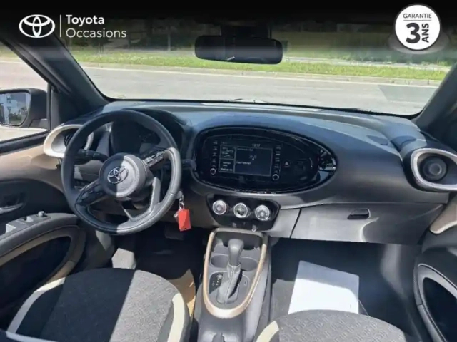 Toyota Aygo X 1.0 vvt-i 72ch air design s-cvt — photo 8