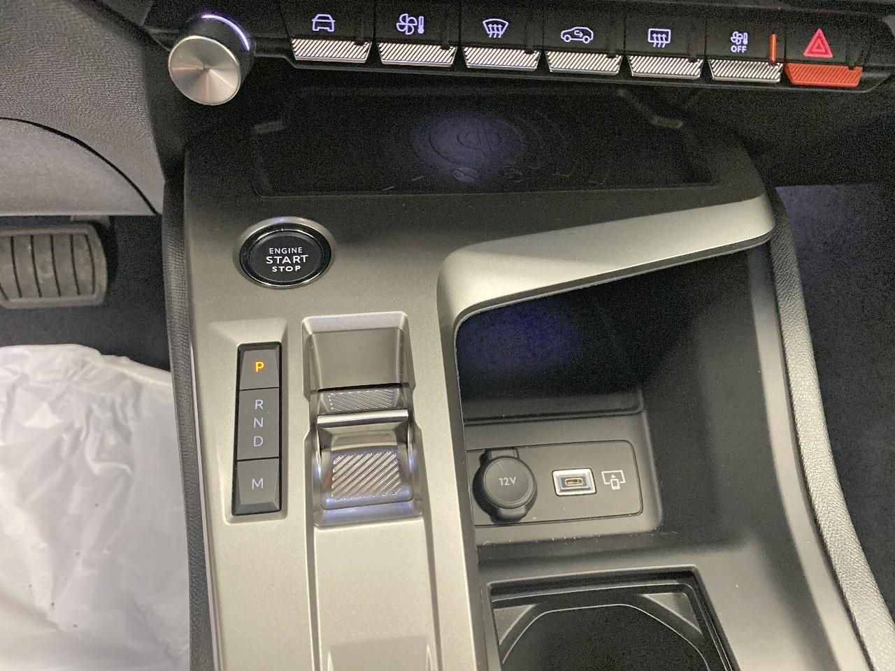 Peugeot 308 sw hybrid 145 e-dcs6 allure — photo 13