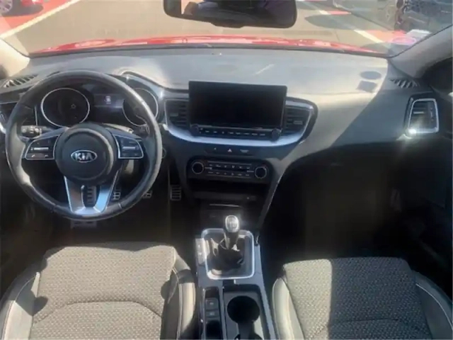 Kia Xceed 1.0l t-gdi 120 ch isg bvm6 — photo 11