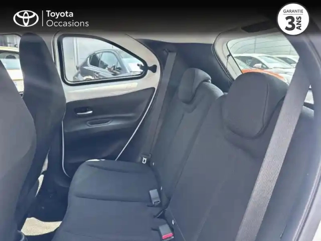 Toyota Aygo X 1.0 vvt-i 72ch dynamic — photo 12
