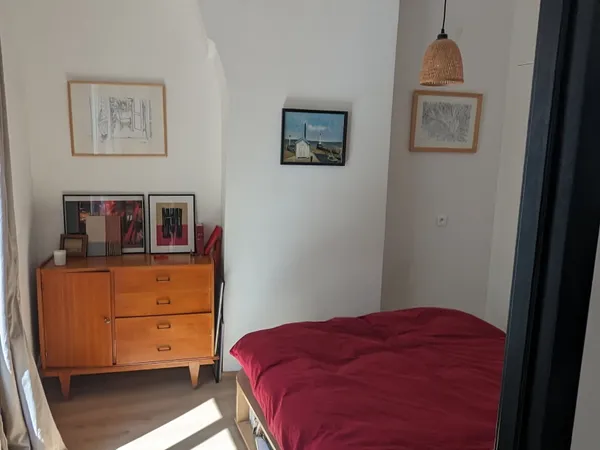 Location joli appartement T2 37m² tout équipé meublé Paris 18e - 1300€ CC (courte durée 3 mois)