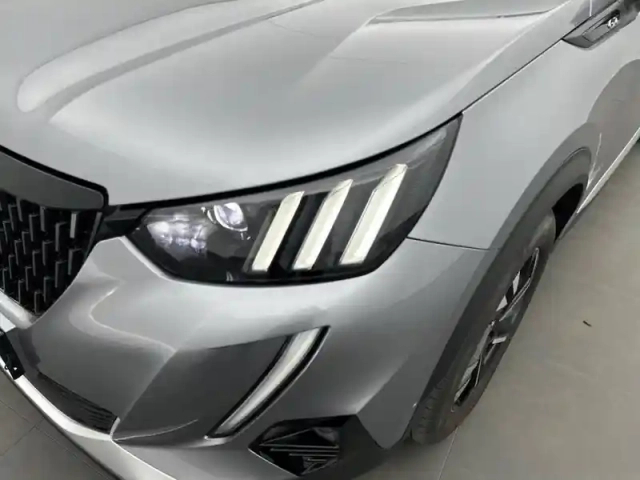 Peugeot 2008 puretech 130 s&amp;s bvm6 — photo 16