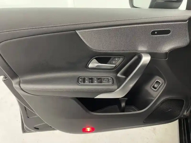 Mercedes Cla shooting brake 200 d 8g-dct — photo 63