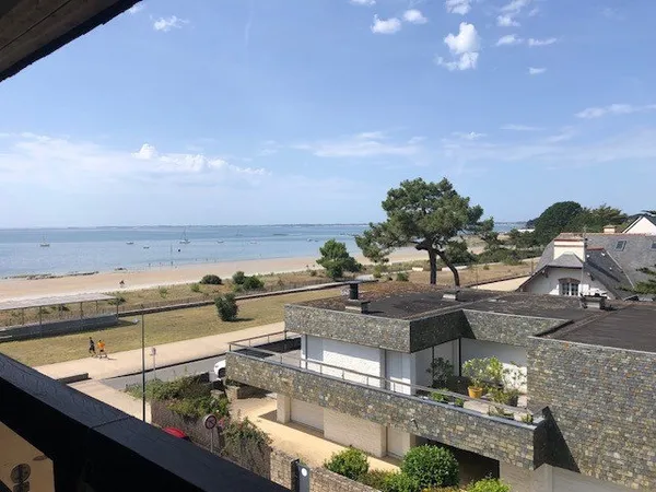 CARNAC - appartement vue mer, copro 1er Rang face Grande Pla
