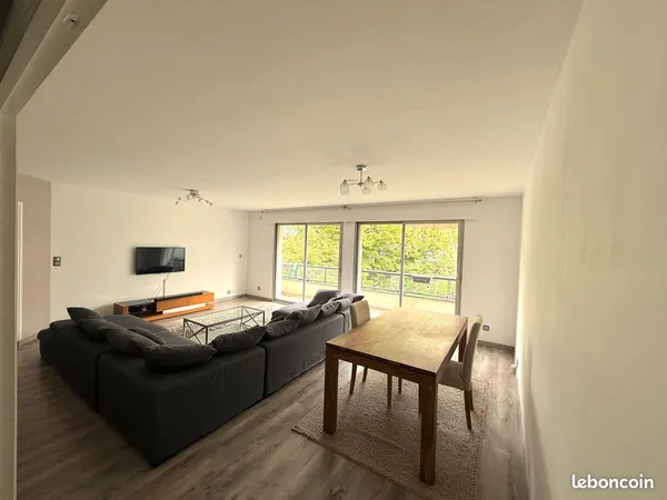 T4 97 m² - 3 chambres - Terrasse - Box fermé - Résidence sécurisée