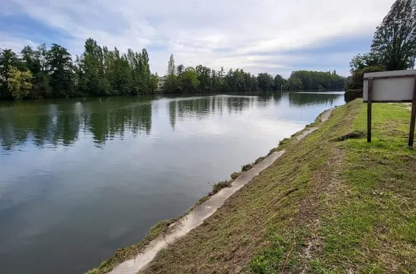 Terrain 12000 m²