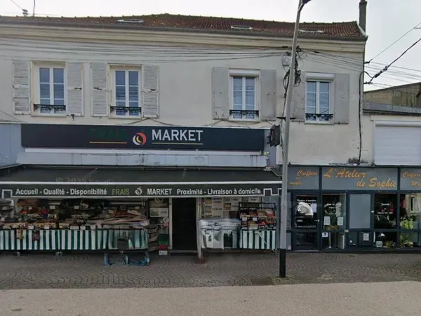 VENEUX LES SABLONS CENTRE MURS DE COMMERCE LOUES