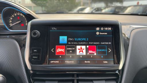Peugeot 2008 1.2 PureTech 110 - Allure – 2018 – 106566 km – Essence – Boîte Manuelle — photo 43