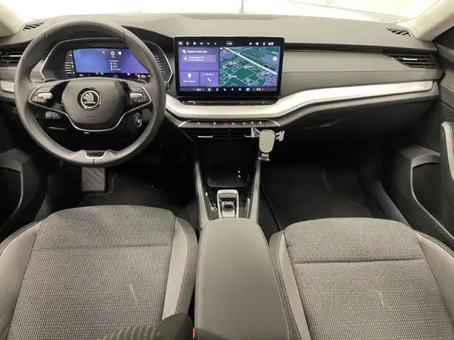 Skoda Octavia combi 2.0 tdi 150 ch scr dsg7 — photo 8