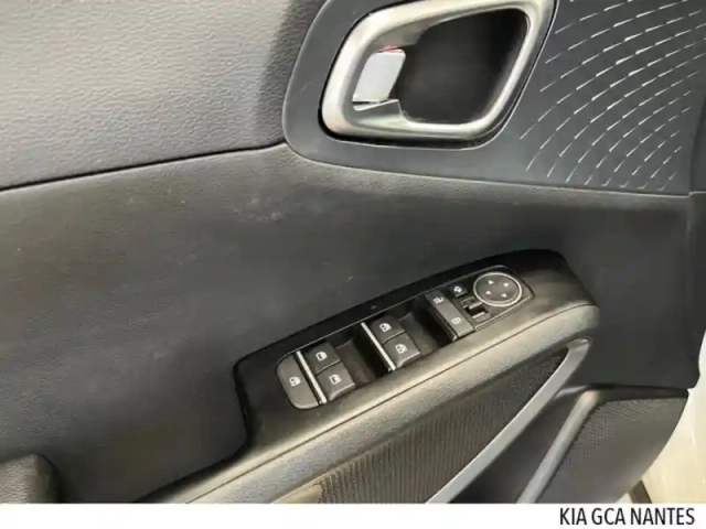Kia E-Soul 204ch lounge — photo 12